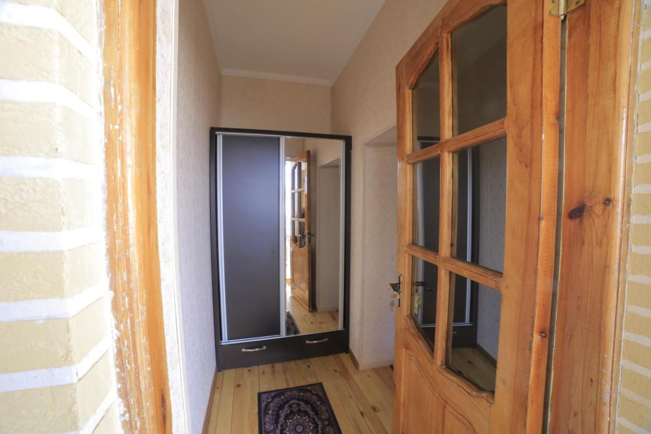 Hanifa Bukhara Bagian luar foto