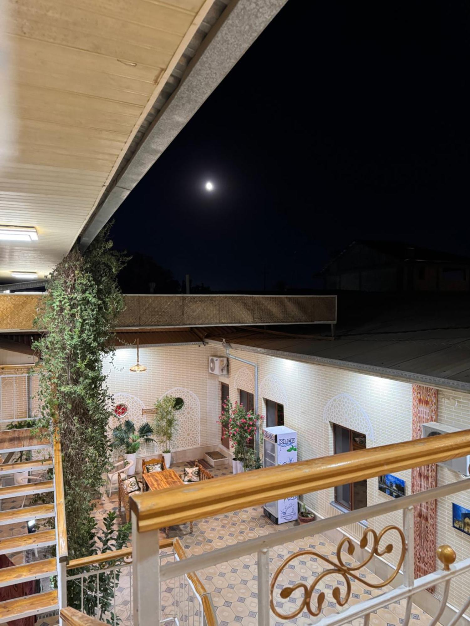 Hanifa Bukhara Bagian luar foto